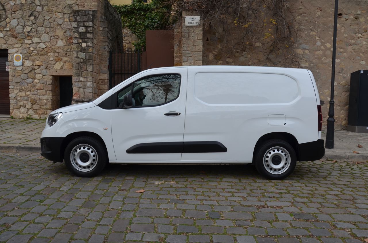 Opel Combo Cargo CARGO EXPRESS XL CARGA INCREMENTADA 1.5 100CV ESTANTERÍAS Y SUELO REFORZADO ( BOMBINES DE CERRAJERÍAS ANTIRROBO )  - Foto 15
