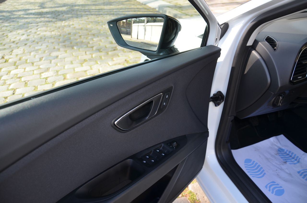 Seat Leon STYLE 1.6 TDI  110CV ../  OPORTUNIDAD  - Foto 36