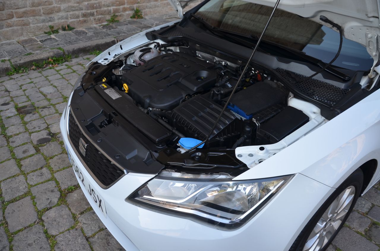 Seat Leon STYLE 1.6 TDI  110CV ../  OPORTUNIDAD  - Foto 24