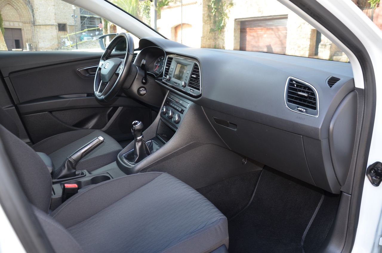 Seat Leon STYLE 1.6 TDI  110CV ../  OPORTUNIDAD  - Foto 30