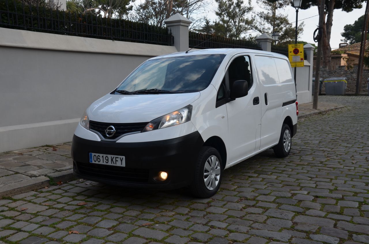 Nissan NV200 1.5 TDCI 90CV CONFORT FURGÓN../ DOBLE PUERTA LATERAL  - Foto 11
