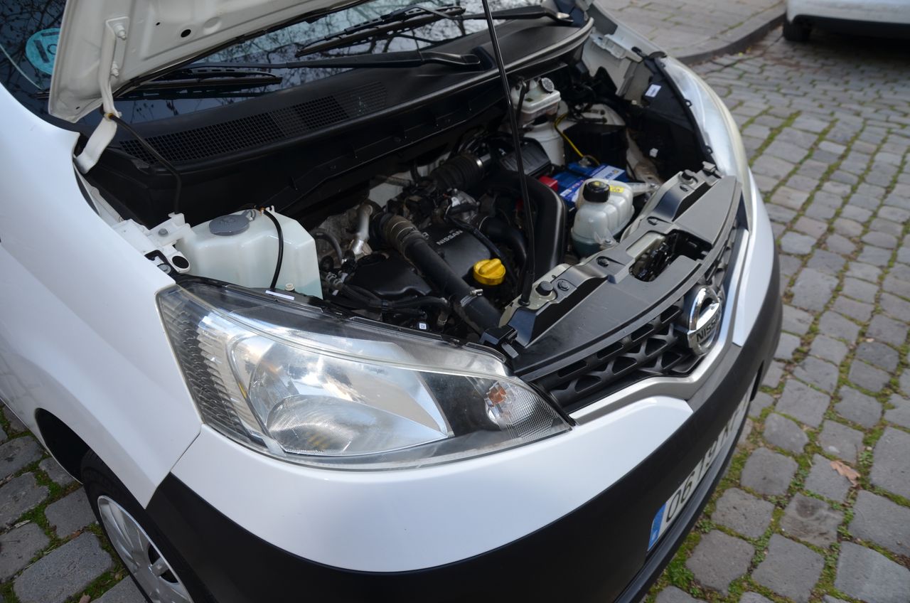 Nissan NV200 1.5 TDCI 90CV CONFORT FURGÓN../ DOBLE PUERTA LATERAL  - Foto 30