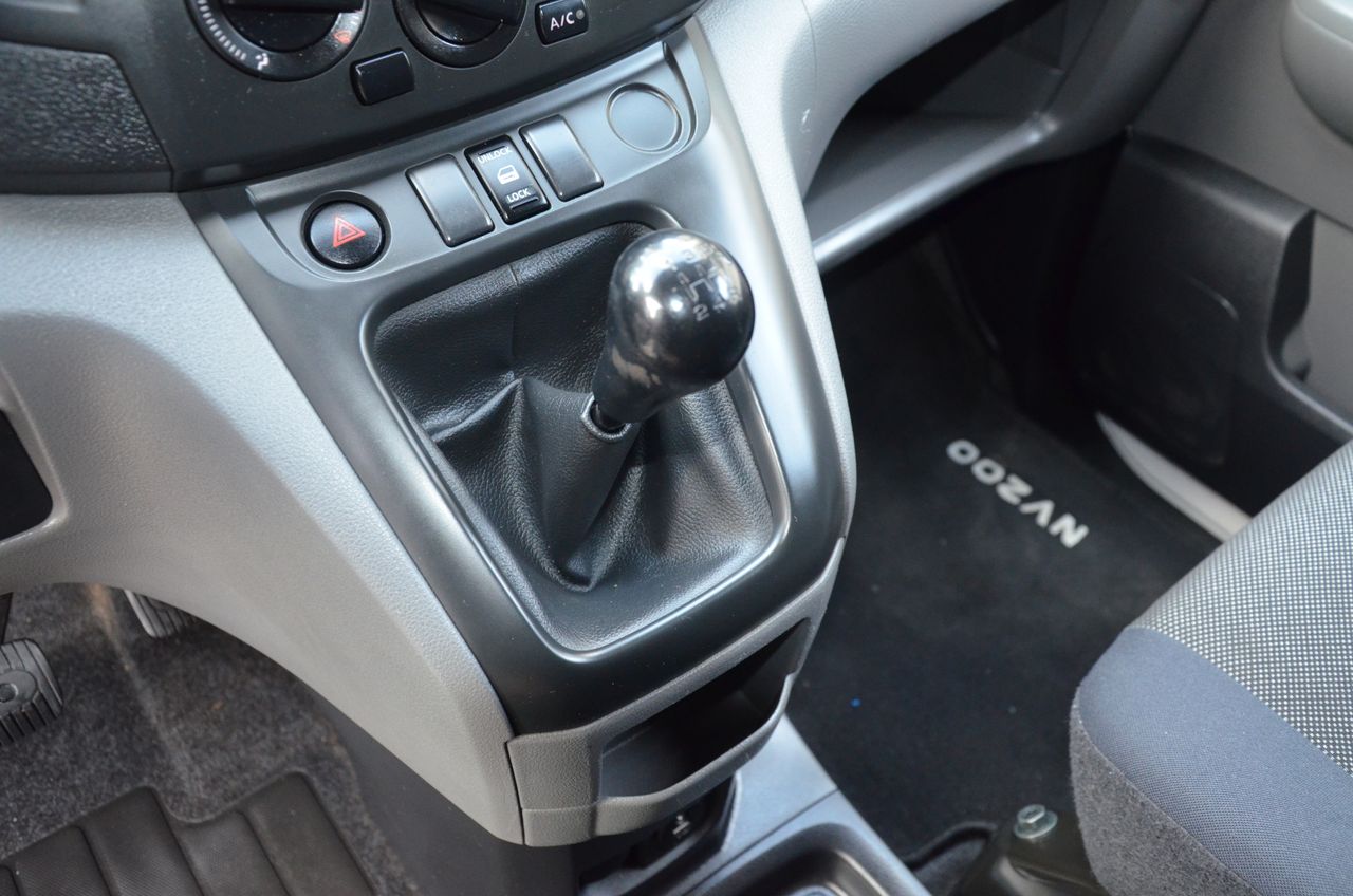 Nissan NV200 1.5 TDCI 90CV CONFORT FURGÓN../ DOBLE PUERTA LATERAL  - Foto 19