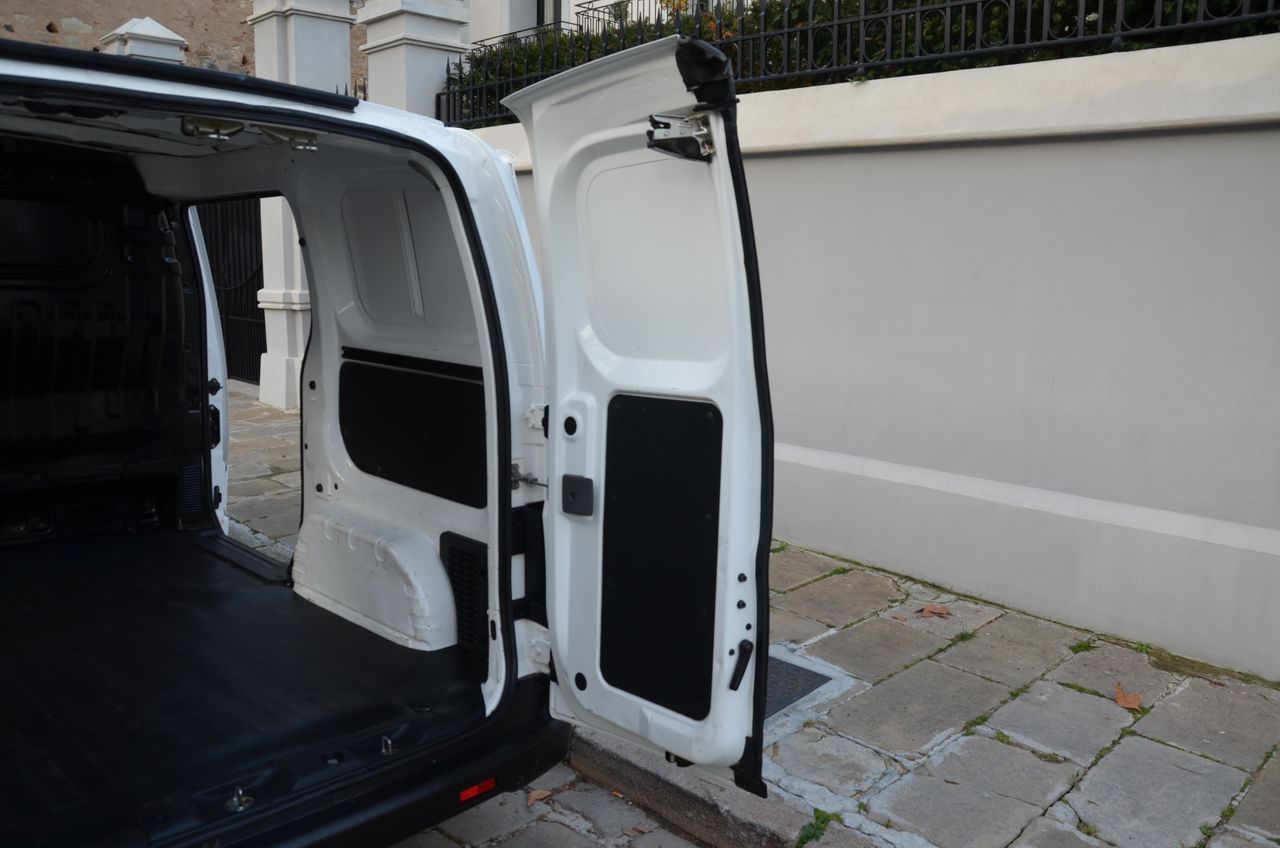 Nissan NV200 1.5 TDCI 90CV CONFORT FURGÓN../ DOBLE PUERTA LATERAL  - Foto 26
