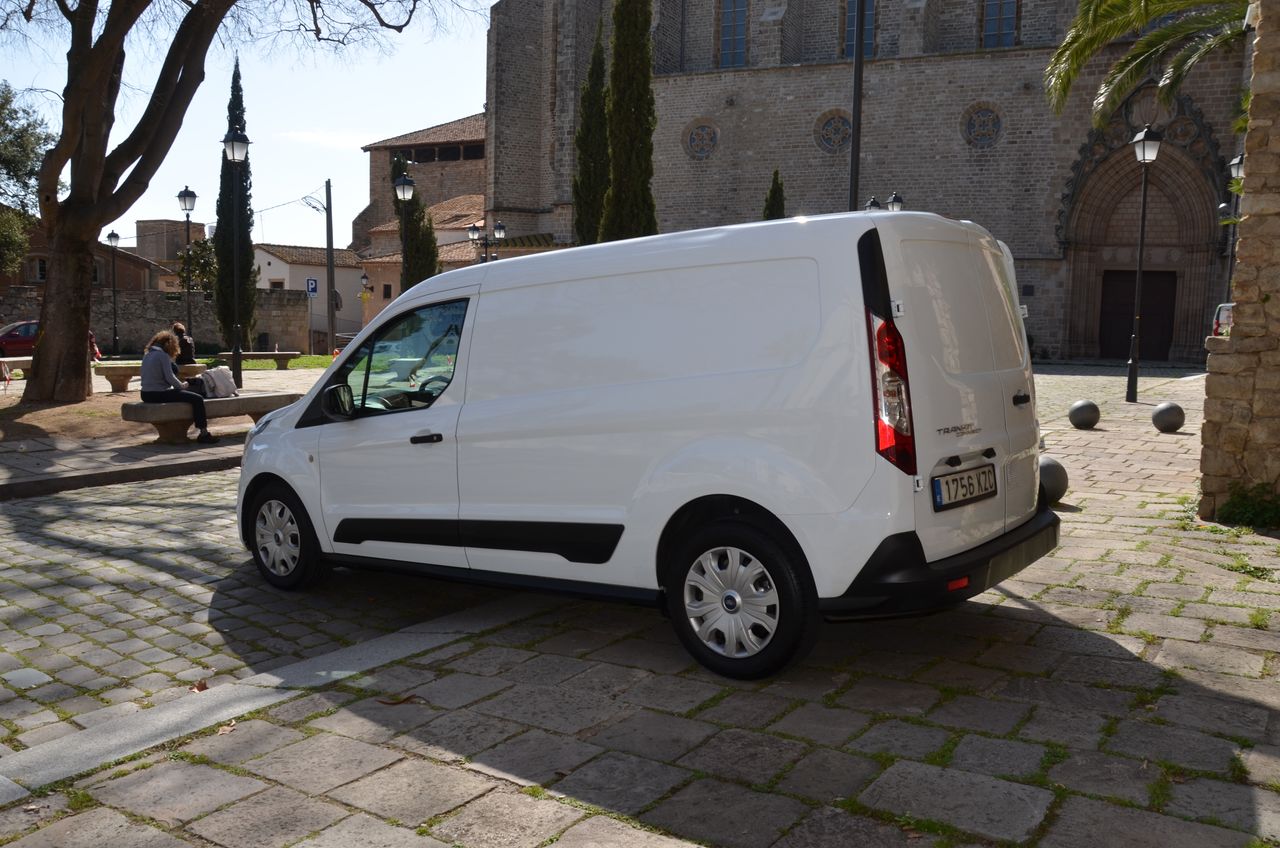 Ford Transit Connect 210 L2 TREND 1.5 ECOBLUE 100CV  / EXTRALARGA  - Foto 11