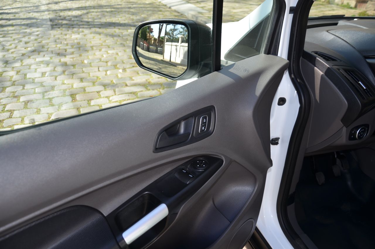 Ford Transit Connect 210 L2 TREND 1.5 ECOBLUE 100CV  / EXTRALARGA  - Foto 19