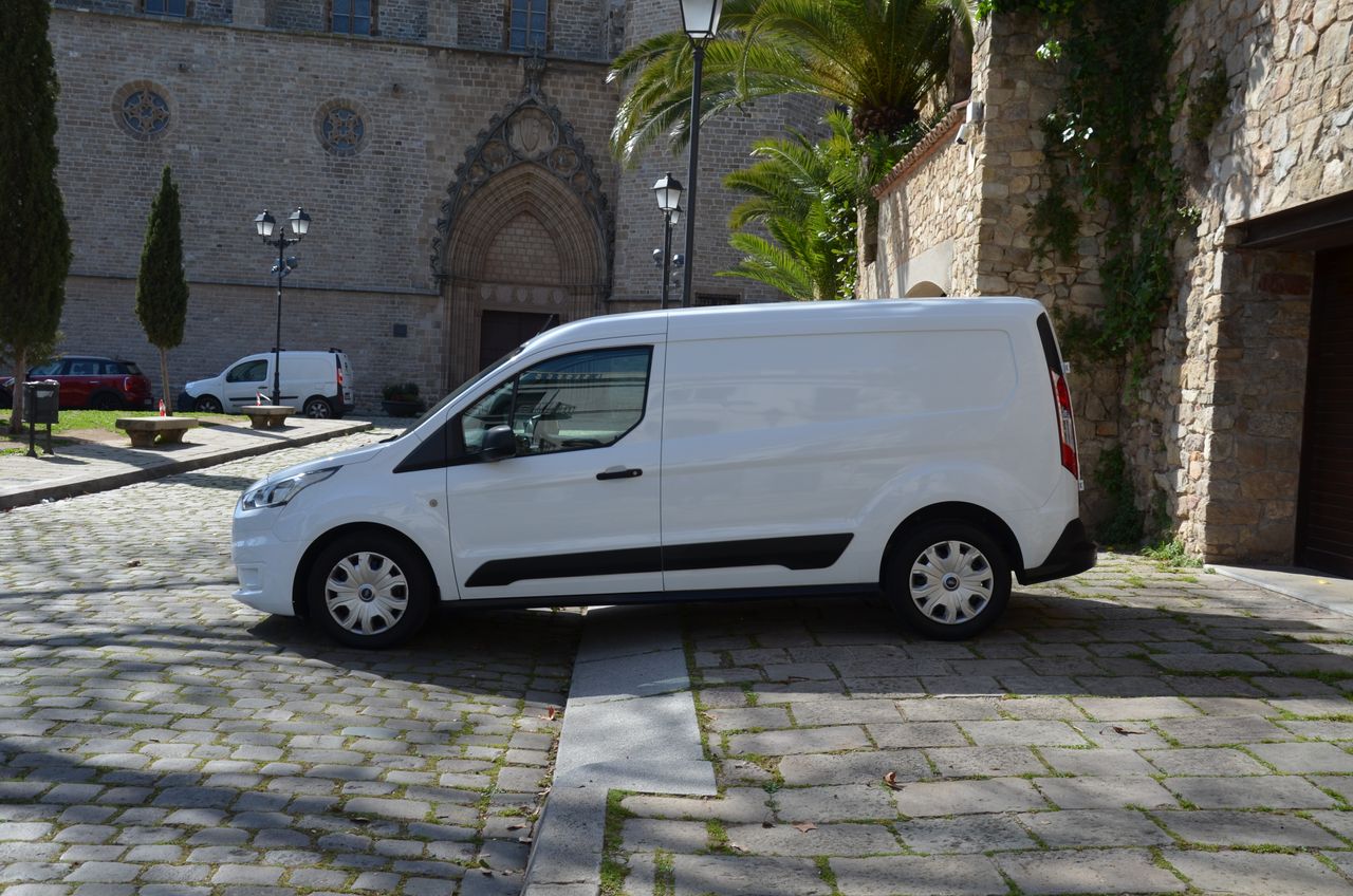 Ford Transit Connect 210 L2 TREND 1.5 ECOBLUE 100CV  / EXTRALARGA  - Foto 17