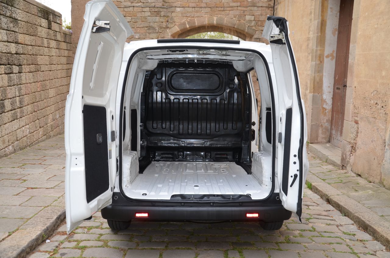Nissan e-NV200 40kWh  FURGÓN PROFESIONAL ../100% ELÉCTRICO ../ ECO - Foto 14