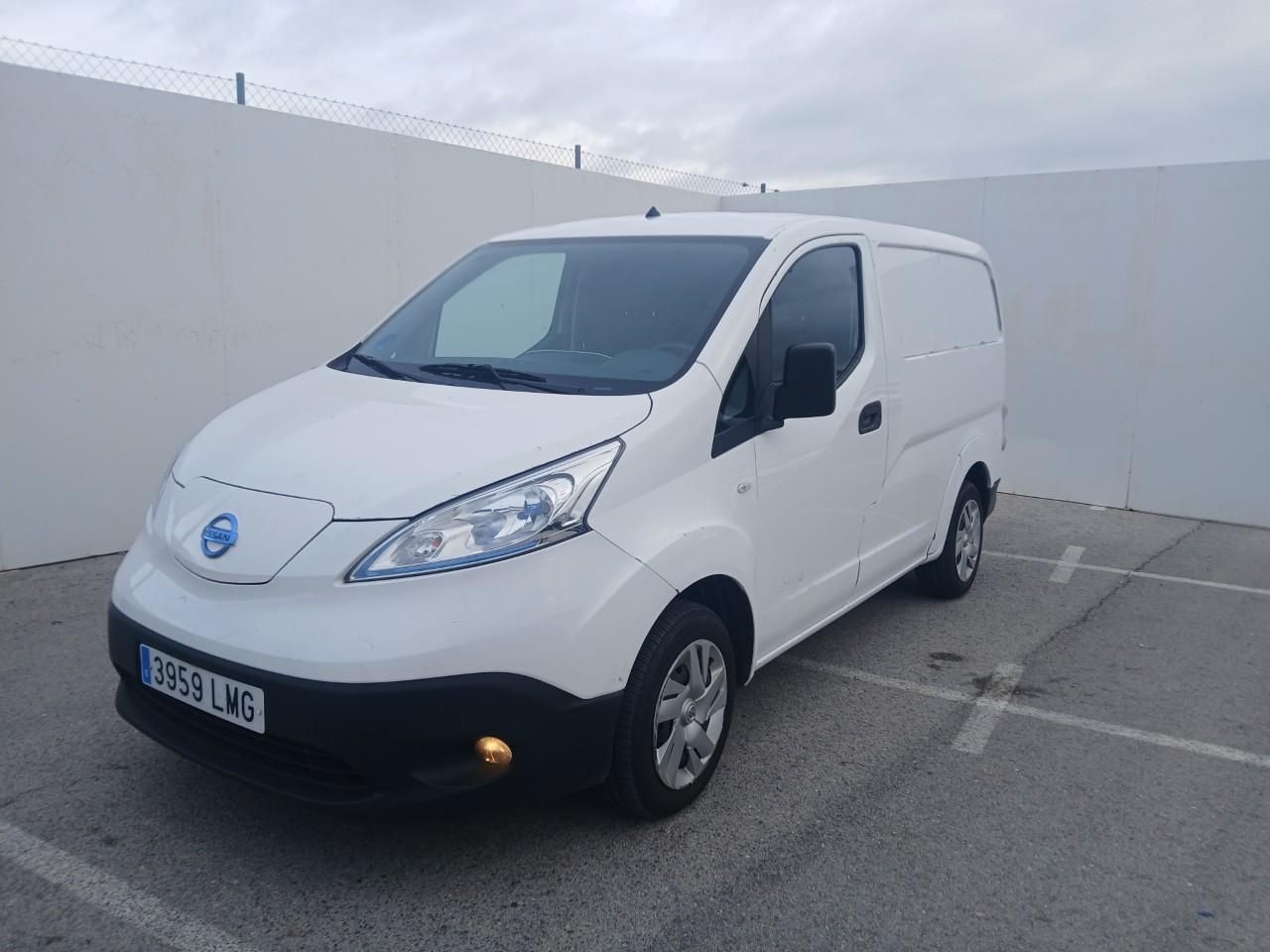 Furgoneta de mudanza  de segunda mano - nissan e-nv200 2021 /