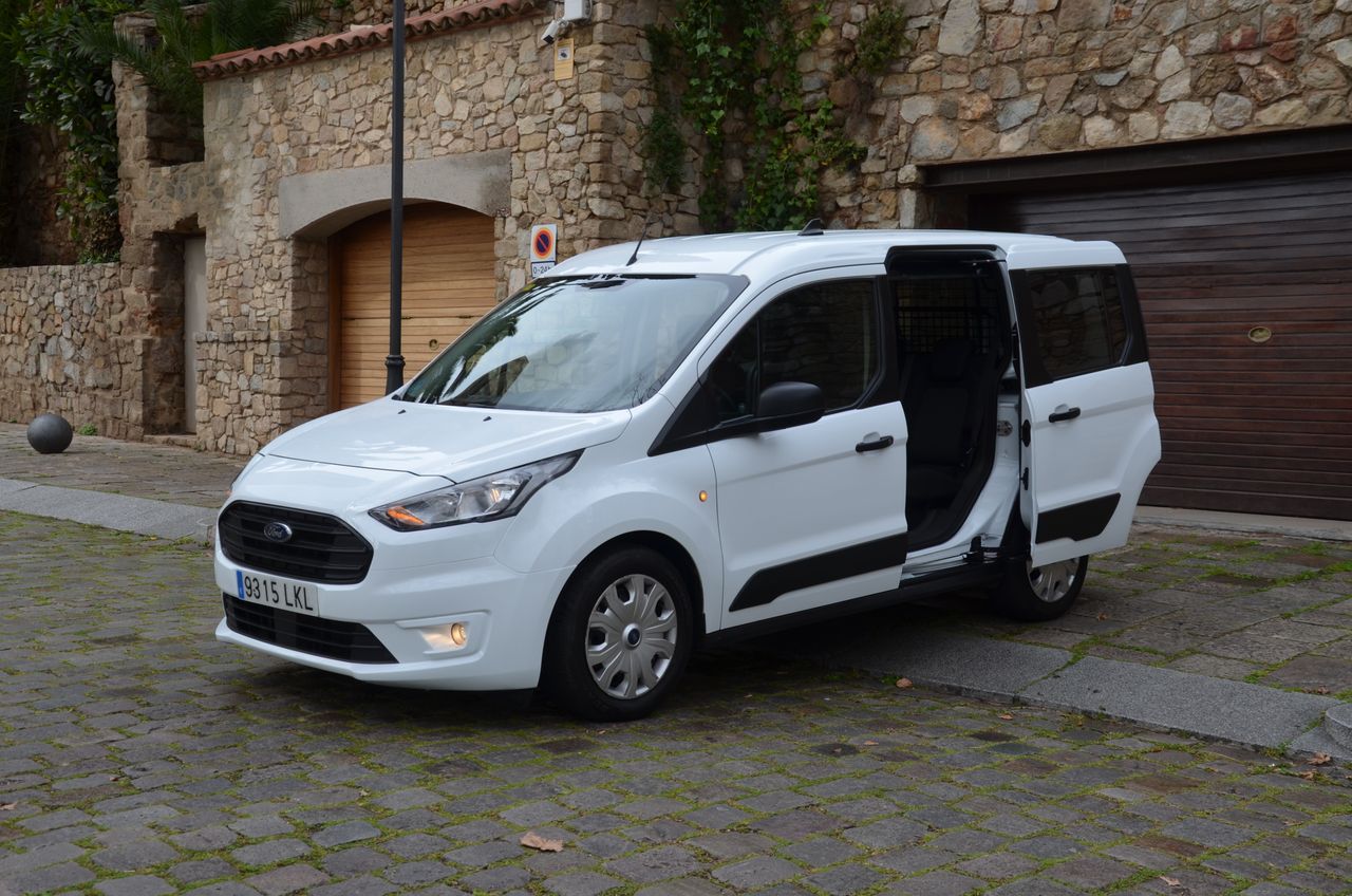 Ford Transit Connect KOMBI TREND 1.5 EcoBlue 100cv MT6 E6/ OPORTUNIDAD ..  - Foto 32