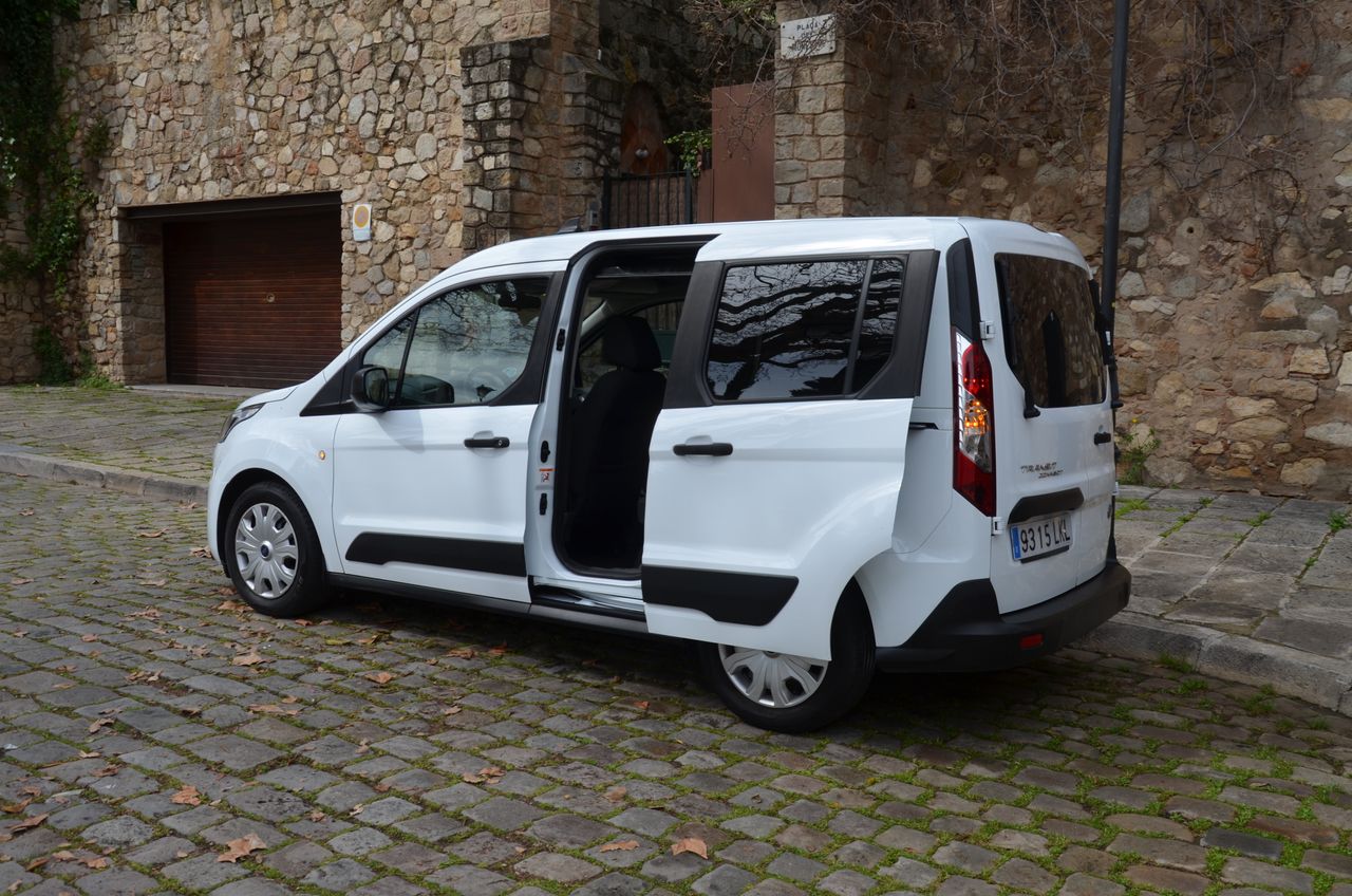 Ford Transit Connect KOMBI TREND 1.5 EcoBlue 100cv MT6 E6/ OPORTUNIDAD ..  - Foto 30