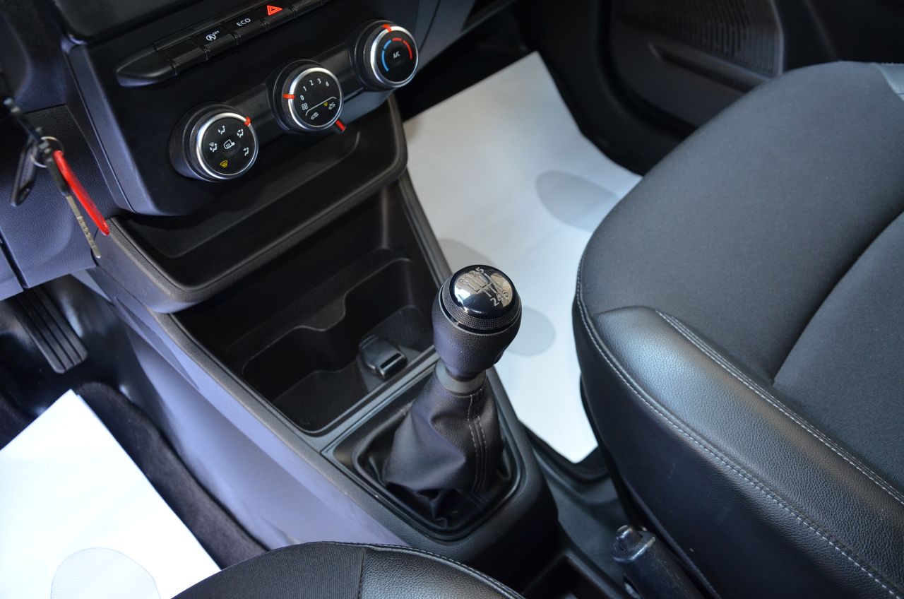 Renault Express CONFORT 1.5 BlueDci 70KW ( 95CV ) FURGÓN  / CERRADURAS ANTIRROBO - Foto 20