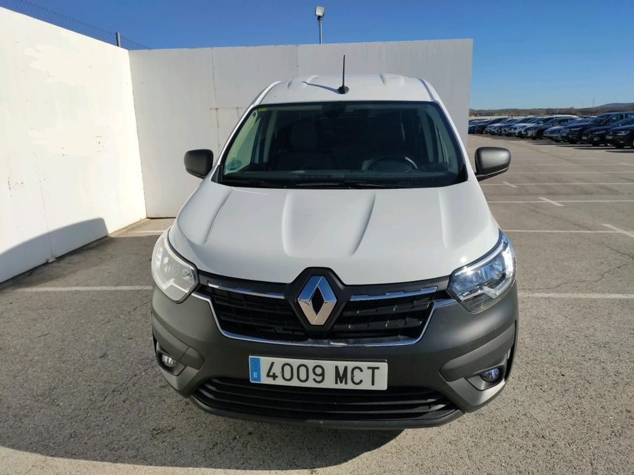 Furgon 6 plazas  de segunda mano - renault express 2023 /