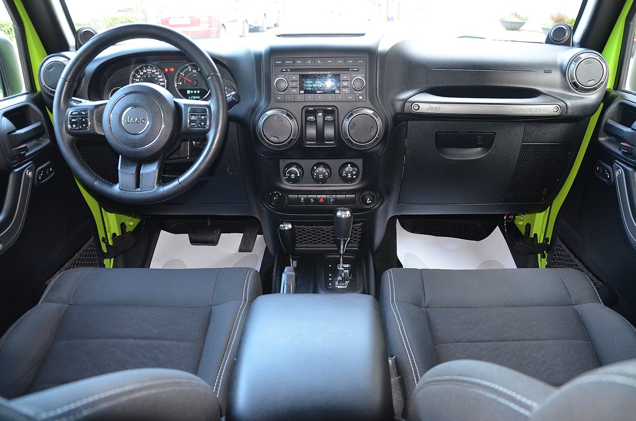 Jeep Wrangler 2.8 CRD  MOUNTAIN LIMITED EDITION../THE BEST OR NOTHING - Foto 47