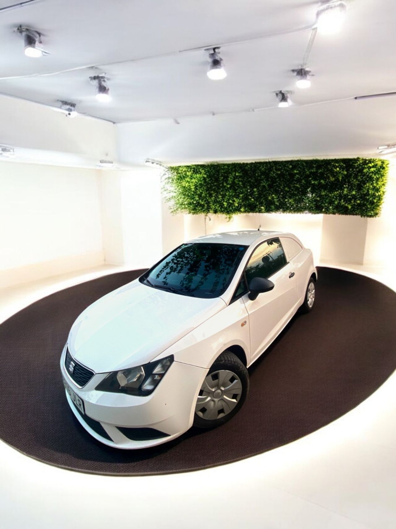 Seat Ibiza SC 1.4 TDI CR 75 Ecomotive Reference Plus 3p  - Foto 5