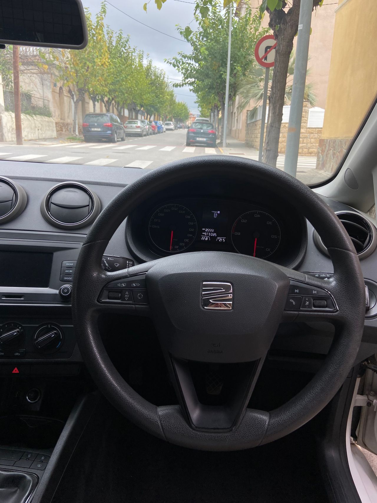 Seat Ibiza SC 1.4 TDI CR 75 Ecomotive Reference Plus 3p  - Foto 14