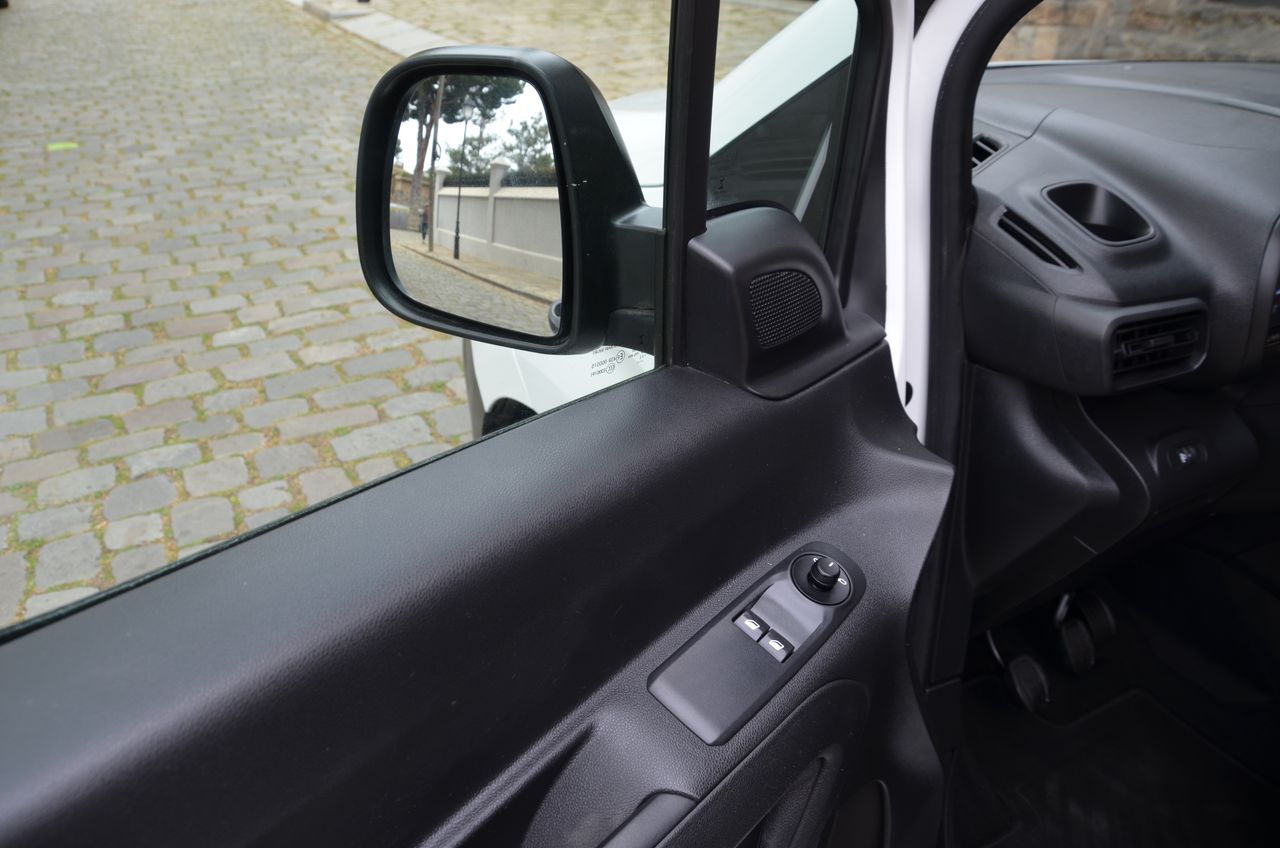 Citroën Berlingo TALLA M BLUEHDI 100CV LIVE PACK  .. OPORTUNIDAD DE  - Foto 4