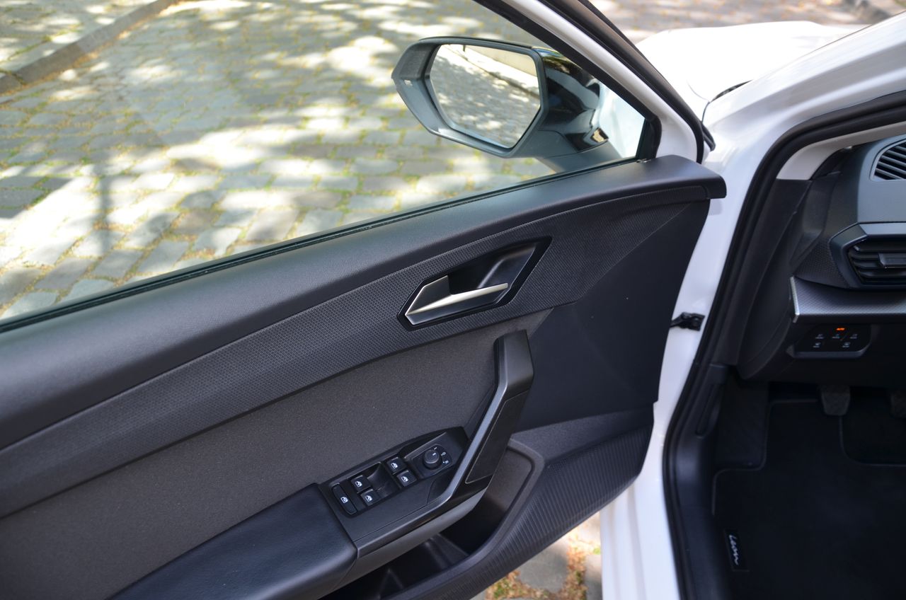 Seat Leon SPORTSTOURER  REFERENCE GO 2.0 TDI 115CV MY6 E6 .. SÚPER PRECIO  - Foto 3