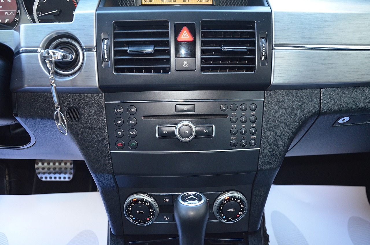 Mercedes Clase GLK 220CDI 4MATIC AUT/ BLUE EFFICIENCY 170CV EDITIÓN SPORT - Foto 10