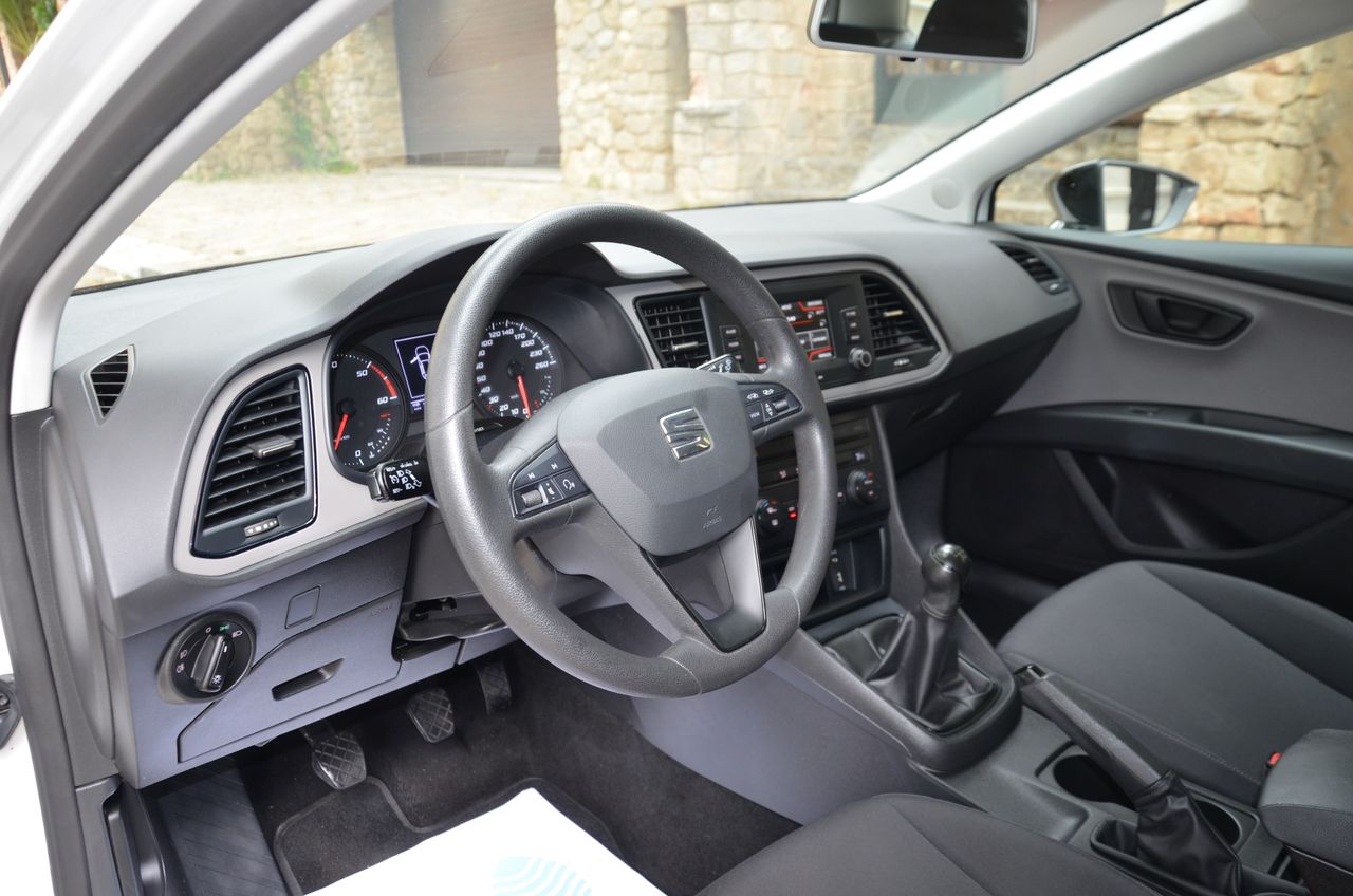 Seat Leon ST REFERENCE EDITION  1.6 TDI 115CV OPORTUNIDAD // - Foto 5