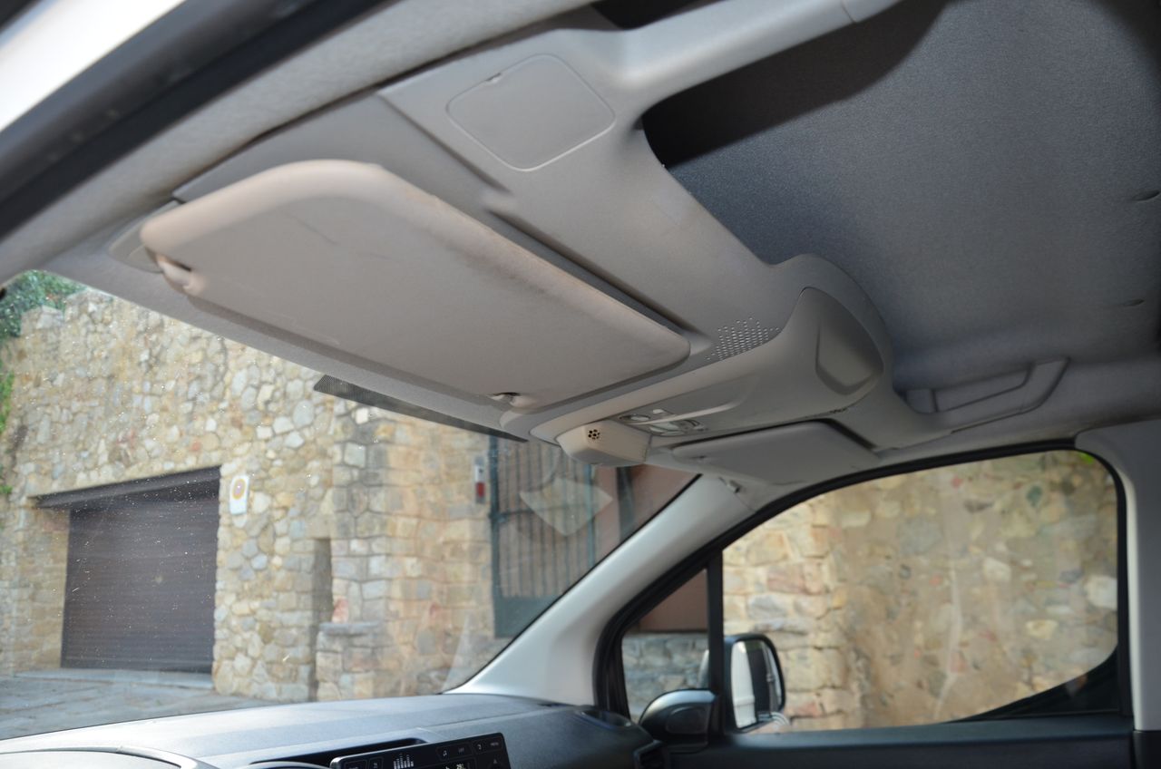 Citroën Berlingo BLUEHDI 75CV FURGÓN  ( ESTANTERÍAS MUEBLE DE TRABAJO SORTÍMO ) BOMBÍNES CERRAJERÍA EN PUERTAS  - Foto 4