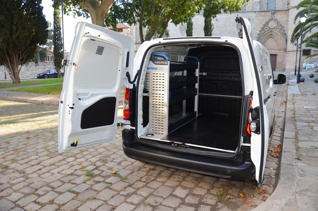 Citroën Berlingo BLUEHDI 75CV FURGÓN  ( ESTANTERÍAS MUEBLE DE TRABAJO SORTÍMO ) BOMBÍNES CERRAJERÍA EN PUERTAS  - Foto 26