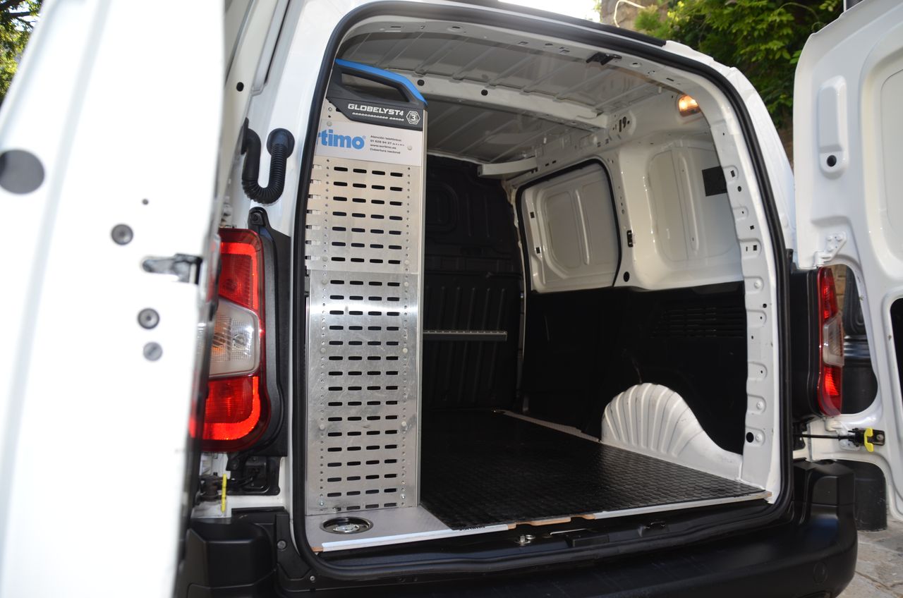 Citroën Berlingo BLUEHDI 75CV FURGÓN  ( ESTANTERÍAS MUEBLE DE TRABAJO SORTÍMO ) BOMBÍNES CERRAJERÍA EN PUERTAS  - Foto 28