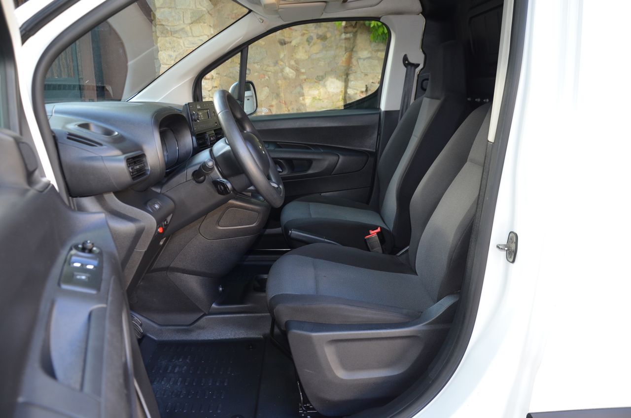 Citroën Berlingo BLUEHDI 75CV FURGÓN  ( ESTANTERÍAS MUEBLE DE TRABAJO SORTÍMO ) BOMBÍNES CERRAJERÍA EN PUERTAS  - Foto 9