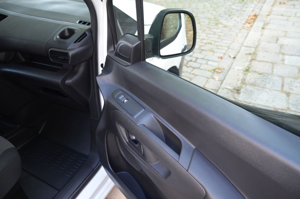 Citroën Berlingo BLUEHDI 75CV FURGÓN  ( ESTANTERÍAS MUEBLE DE TRABAJO SORTÍMO ) BOMBÍNES CERRAJERÍA EN PUERTAS  - Foto 14