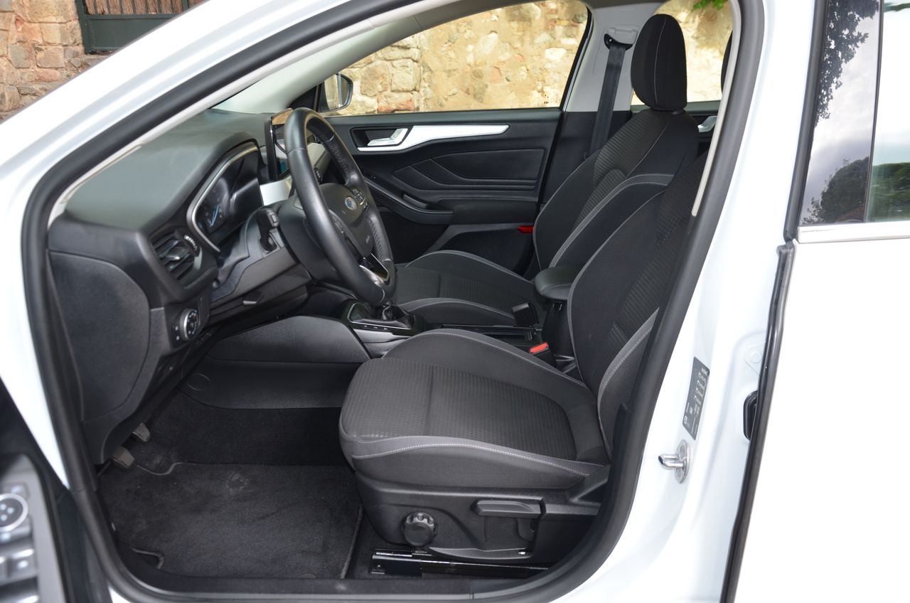 Ford Focus 1.5 ECOBLUE 120CV TREND + PLUS  / PANTALLA TÁCTIL MULTIMEDIA  - Foto 31