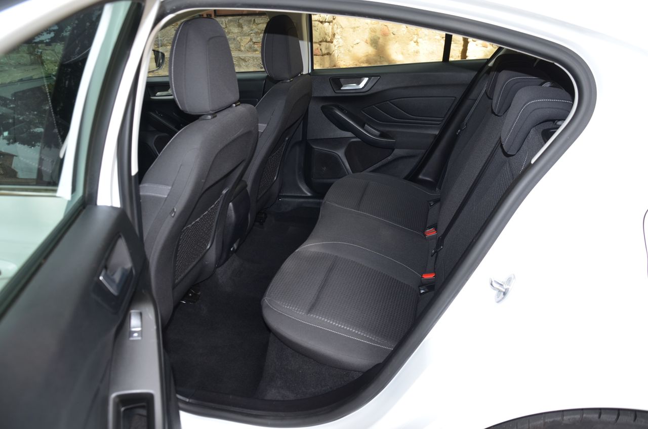 Ford Focus 1.5 ECOBLUE 120CV TREND + PLUS  / PANTALLA TÁCTIL MULTIMEDIA  - Foto 48