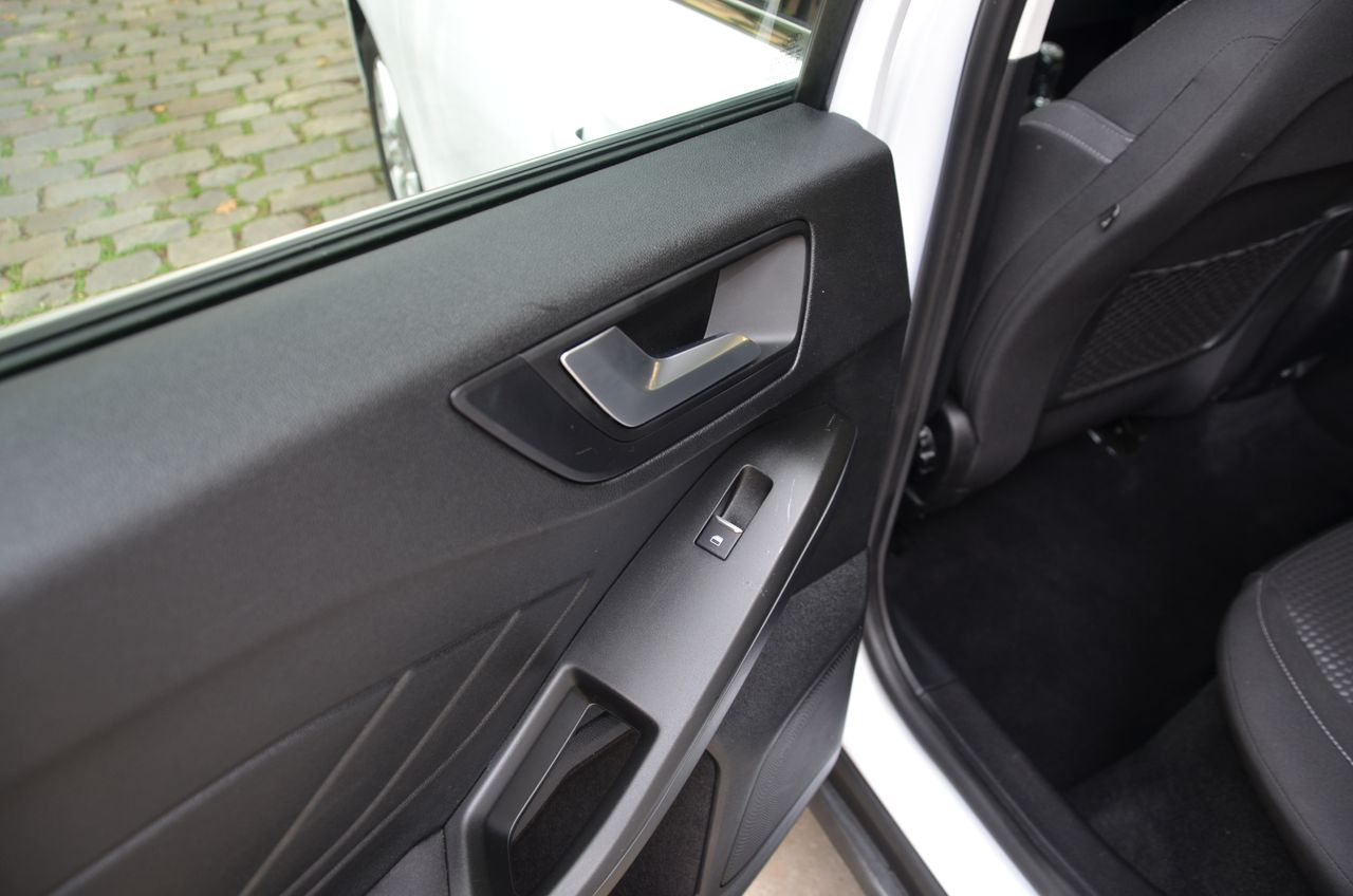 Ford Focus 1.5 ECOBLUE 120CV TREND + PLUS  / PANTALLA TÁCTIL MULTIMEDIA  - Foto 42