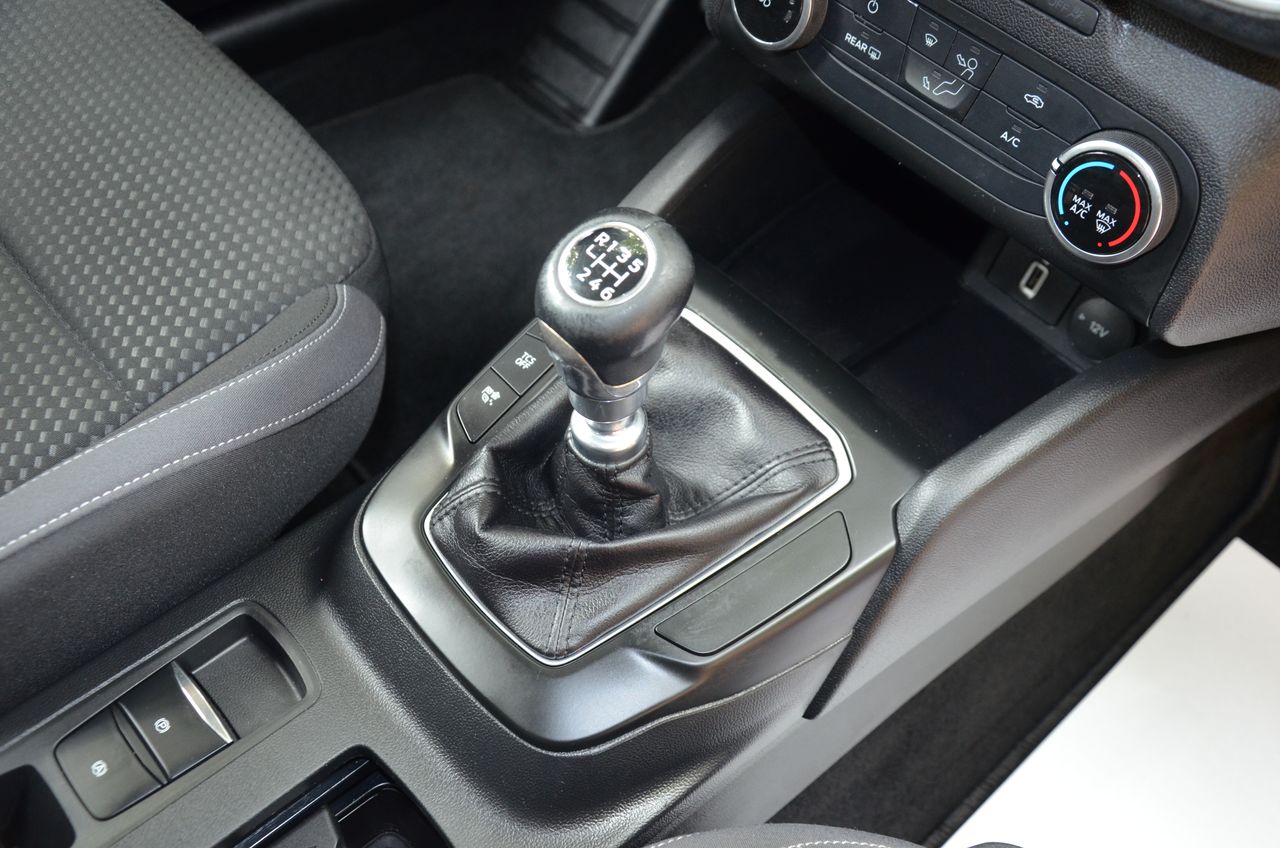 Ford Focus 1.5 ECOBLUE 120CV TREND + PLUS  / PANTALLA TÁCTIL MULTIMEDIA  - Foto 20