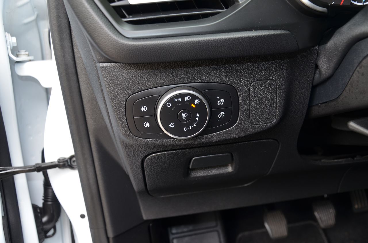 Ford Focus 1.5 ECOBLUE 120CV TREND + PLUS  / PANTALLA TÁCTIL MULTIMEDIA  - Foto 32