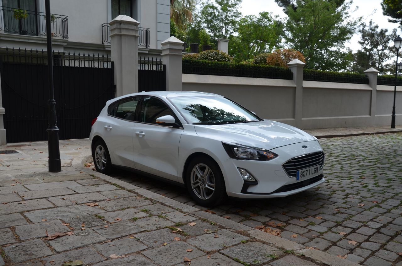 Ford Focus 1.5 ECOBLUE 120CV TREND + PLUS  / PANTALLA TÁCTIL MULTIMEDIA  - Foto 17