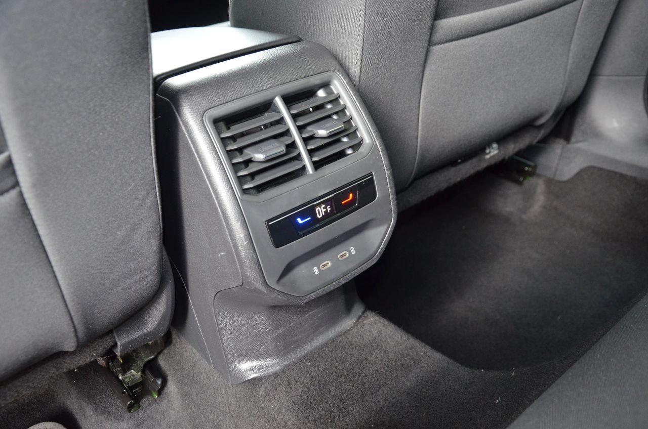 Seat Leon STYLE GO 2.0 TDI 115CV MT6 SISTEMA DE NAVEGACIÓN HIGH  - Foto 21