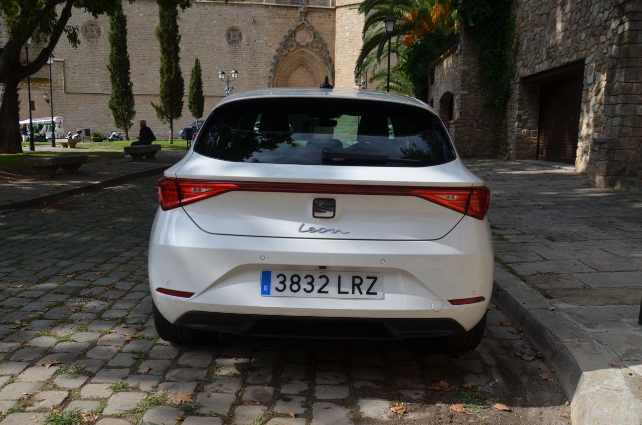 Seat Leon STYLE GO 2.0 TDI 115CV MT6 SISTEMA DE NAVEGACIÓN HIGH  - Foto 34