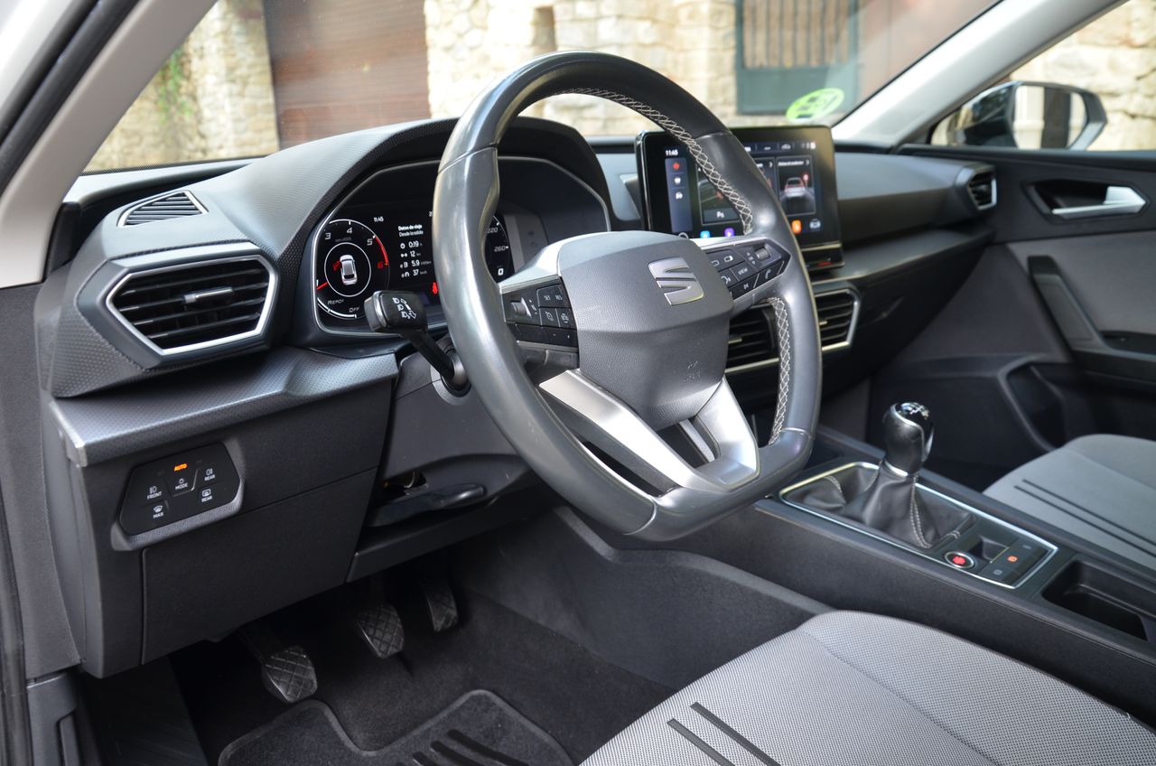 Seat Leon STYLE GO 2.0 TDI 115CV MT6 SISTEMA DE NAVEGACIÓN HIGH  - Foto 9