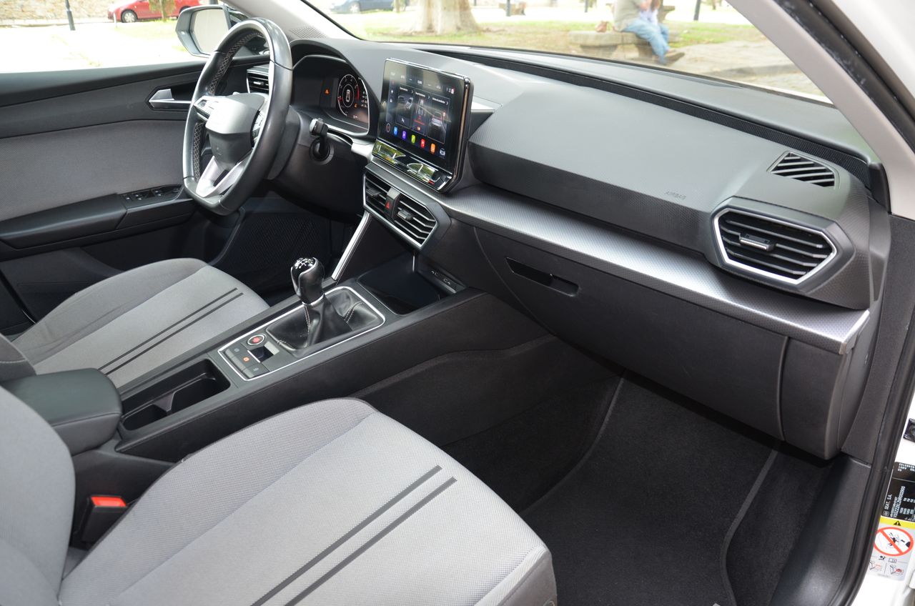 Seat Leon STYLE GO 2.0 TDI 115CV MT6 SISTEMA DE NAVEGACIÓN HIGH  - Foto 37