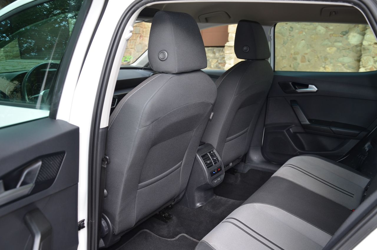 Seat Leon STYLE GO 2.0 TDI 115CV MT6 SISTEMA DE NAVEGACIÓN HIGH  - Foto 20