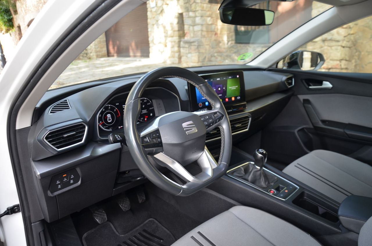 Seat Leon STYLE GO 2.0 TDI 115CV MT6 SISTEMA DE NAVEGACIÓN HIGH  - Foto 3