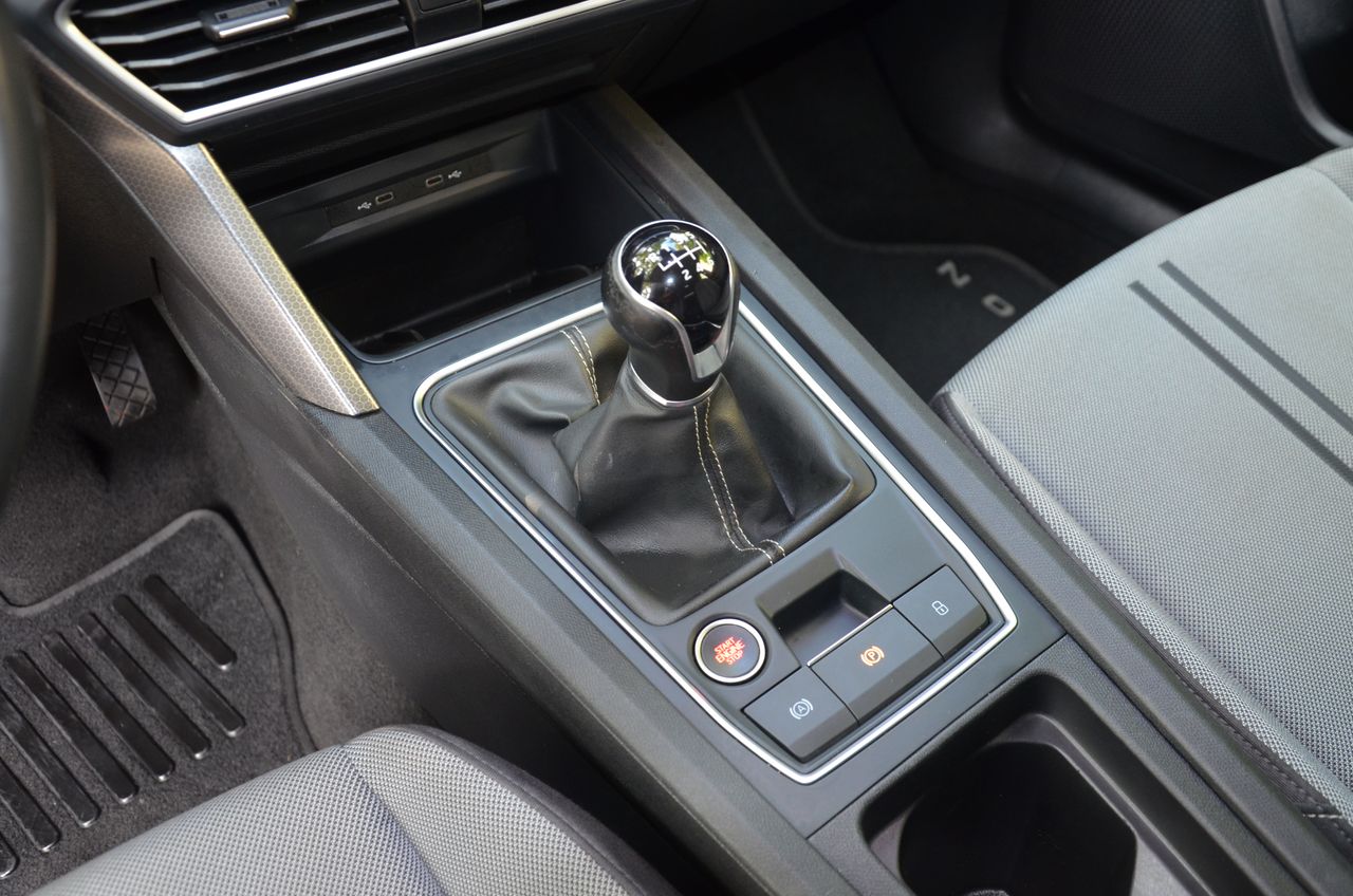 Seat Leon STYLE GO 2.0 TDI 115CV MT6 SISTEMA DE NAVEGACIÓN HIGH  - Foto 4