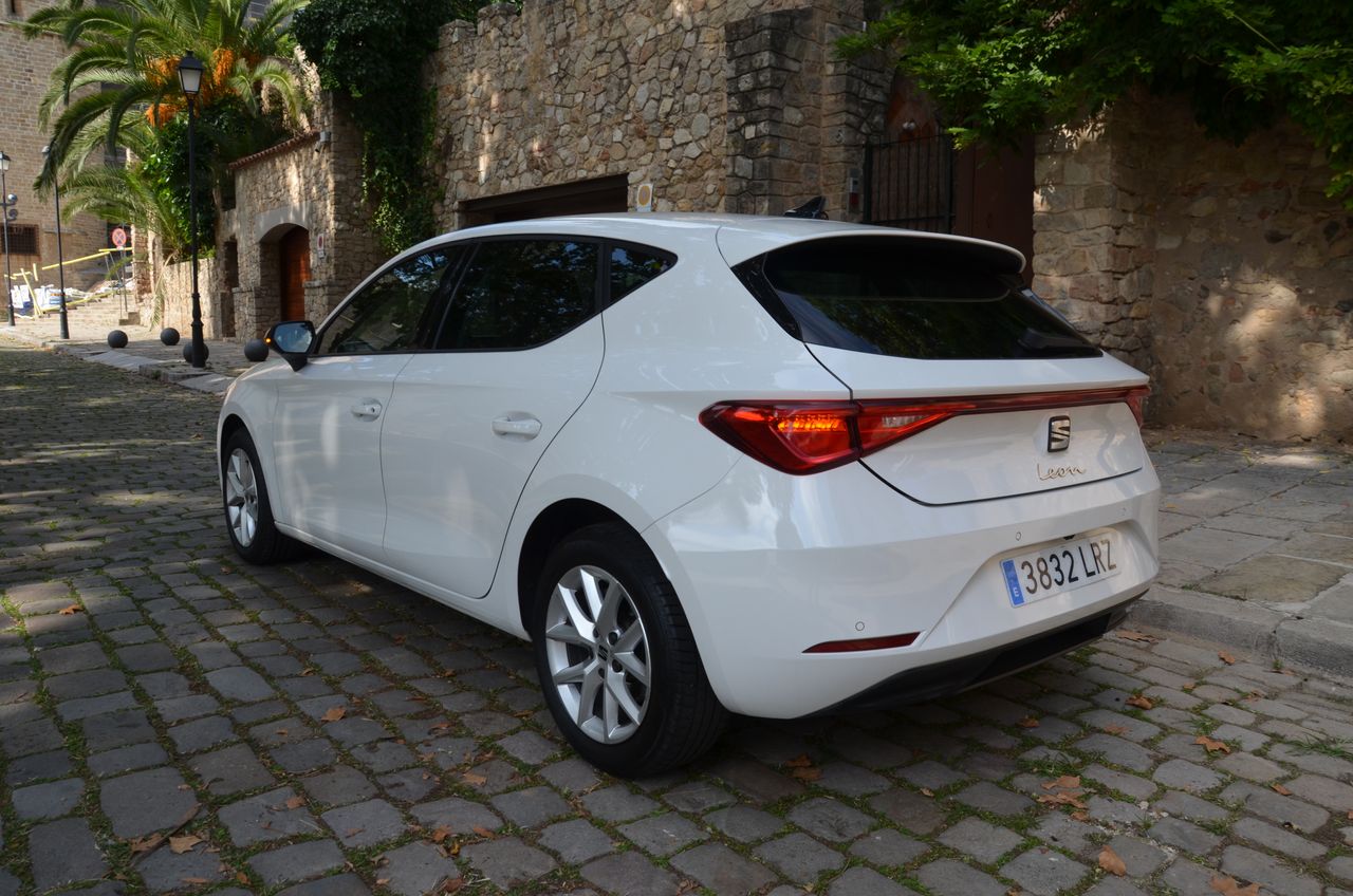 Seat Leon STYLE GO 2.0 TDI 115CV MT6 SISTEMA DE NAVEGACIÓN HIGH  - Foto 36