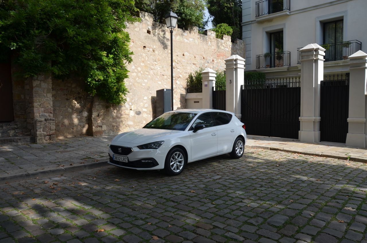 Seat Leon STYLE GO 2.0 TDI 115CV MT6 SISTEMA DE NAVEGACIÓN HIGH  - Foto 31