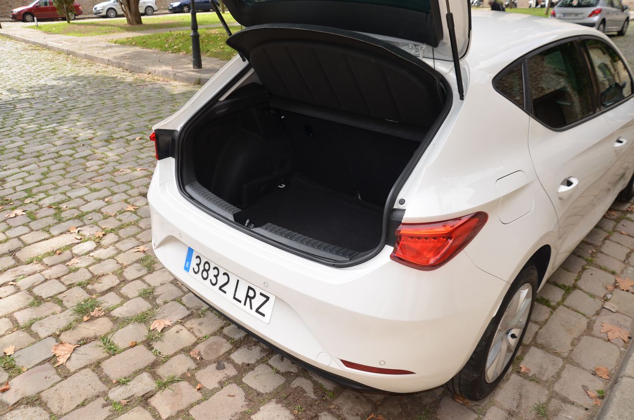 Seat Leon STYLE GO 2.0 TDI 115CV MT6 SISTEMA DE NAVEGACIÓN HIGH  - Foto 39