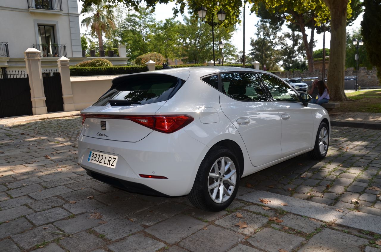 Seat Leon STYLE GO 2.0 TDI 115CV MT6 SISTEMA DE NAVEGACIÓN HIGH  - Foto 62