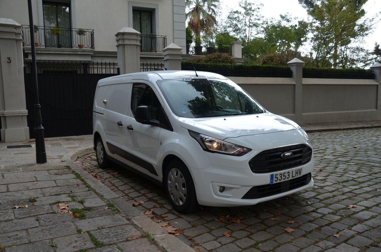 Ford Transit Connect FURGÓN 240 L2 TREND 1,5 ECOBLUE 100CV EXTRALARGA SUELO REFORZADO ( BOMBINES DE CERRAJERÍAS ANTIRROBO )  - Foto 44