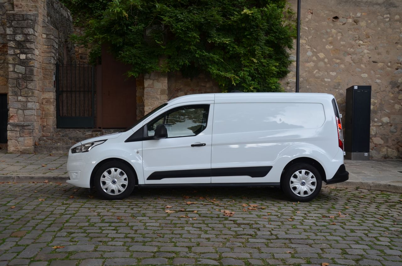 Ford Transit Connect FURGÓN 240 L2 TREND 1,5 ECOBLUE 100CV EXTRALARGA SUELO REFORZADO ( BOMBINES DE CERRAJERÍAS ANTIRROBO )  - Foto 41