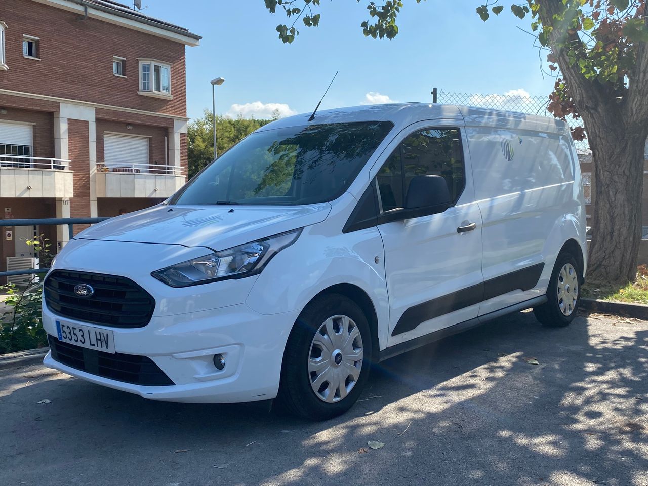 Ford Transit Connect FURGÓN 240 L2 TREND 1,5 ECOBLUE 100CV EXTRALARGA SUELO REFORZADO ( BOMBINES DE CERRAJERÍAS ANTIRROBO )  - Foto 4