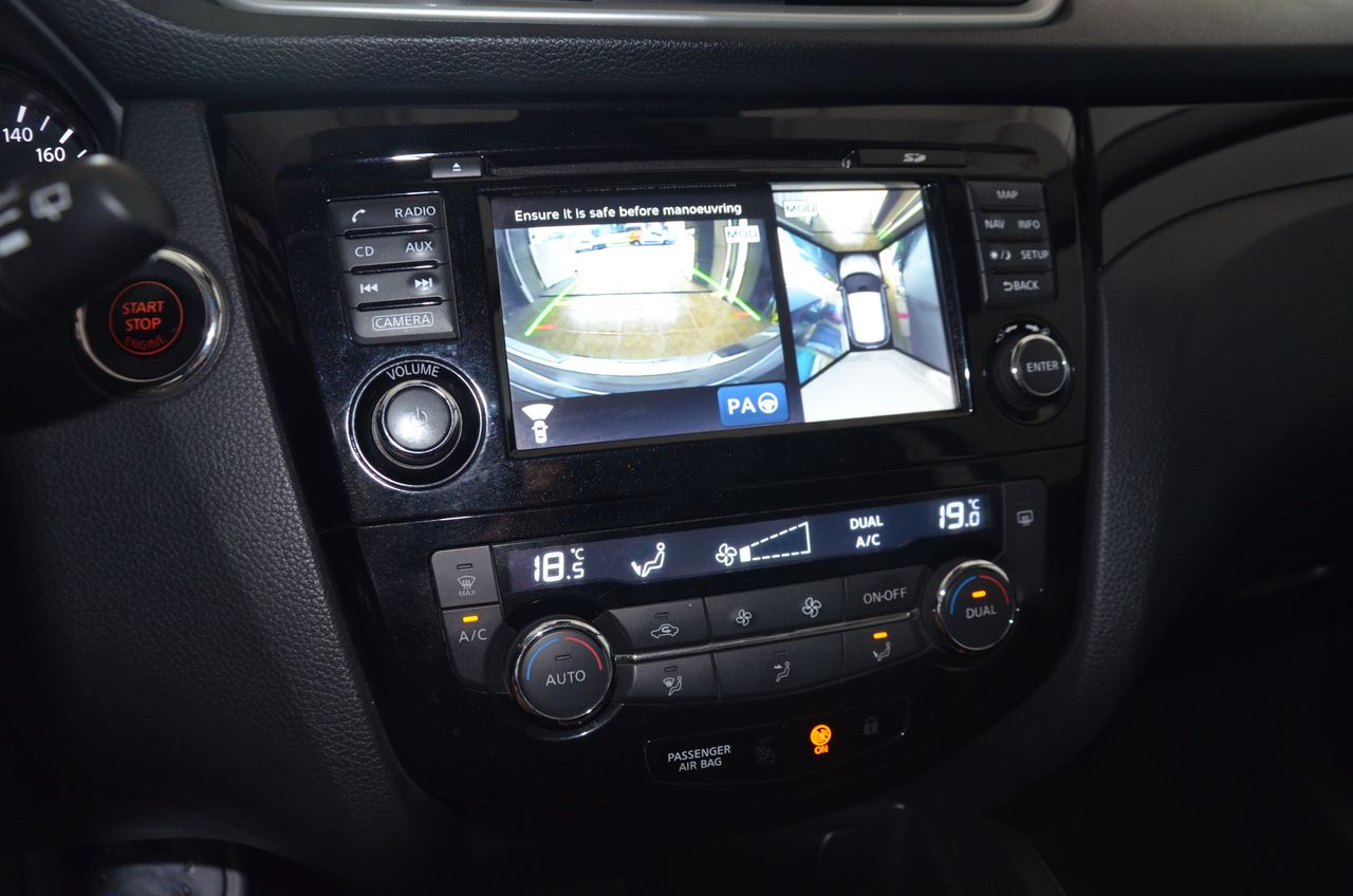 Nissan Qashqai 1.6DCI 4X4 -I TEKNA PREMIUM + PIEL FULL OPCIÓN... - Foto 59